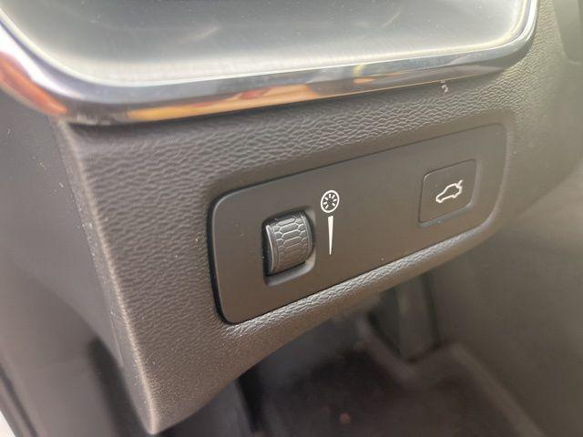 used 2019 Volvo XC60 car, priced at $14,316