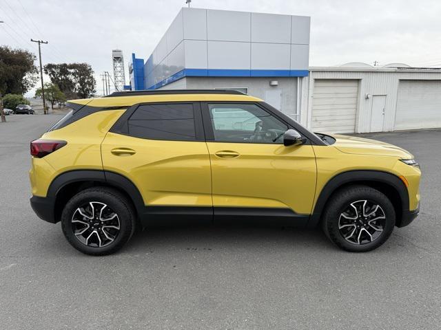 used 2025 Chevrolet TrailBlazer car, priced at $29,076