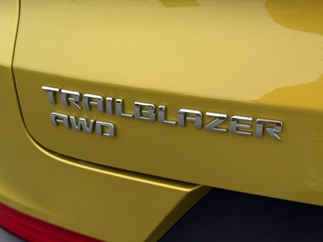 used 2025 Chevrolet TrailBlazer car, priced at $29,076