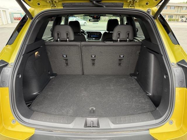 used 2025 Chevrolet TrailBlazer car, priced at $29,076