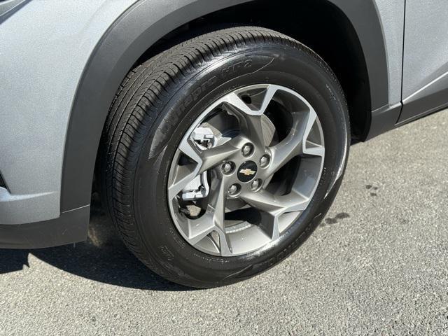 new 2025 Chevrolet Trax car, priced at $25,630