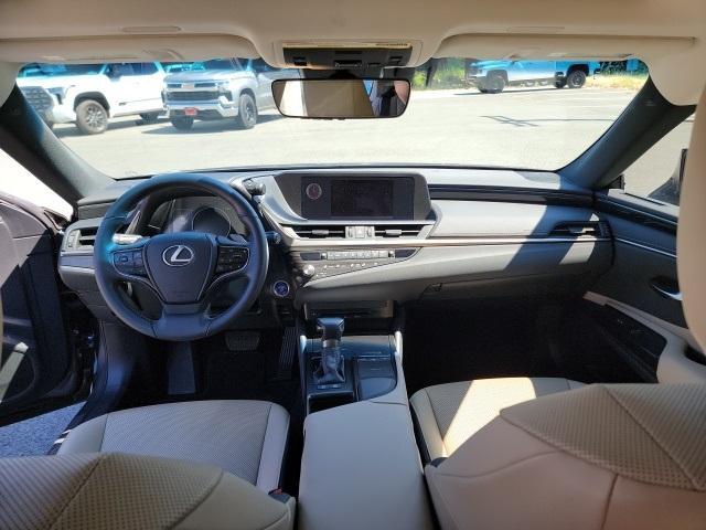 used 2021 Lexus ES 300h car, priced at $36,425