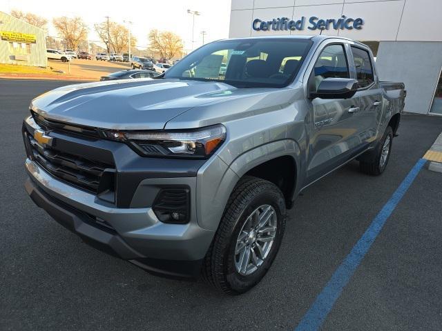 new 2025 Chevrolet Colorado car, priced at $39,999