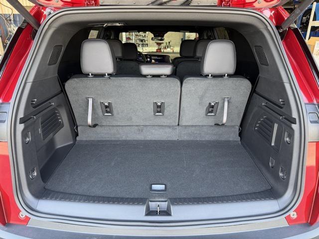 new 2025 Chevrolet Traverse car, priced at $50,160