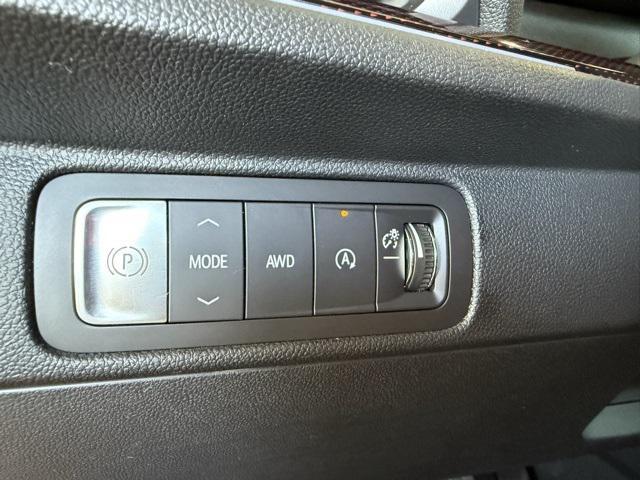 new 2025 Chevrolet Traverse car, priced at $50,160