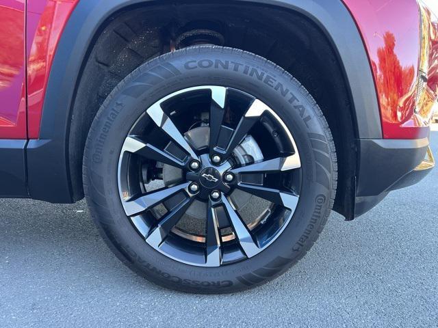 used 2025 Chevrolet Equinox car, priced at $33,194