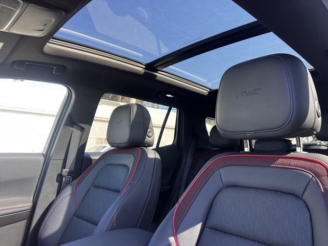 used 2025 Chevrolet Equinox car, priced at $35,709