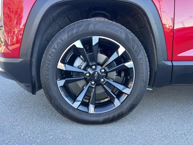 used 2025 Chevrolet Equinox car, priced at $33,194