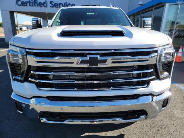 new 2024 Chevrolet Silverado 3500 car, priced at $85,535