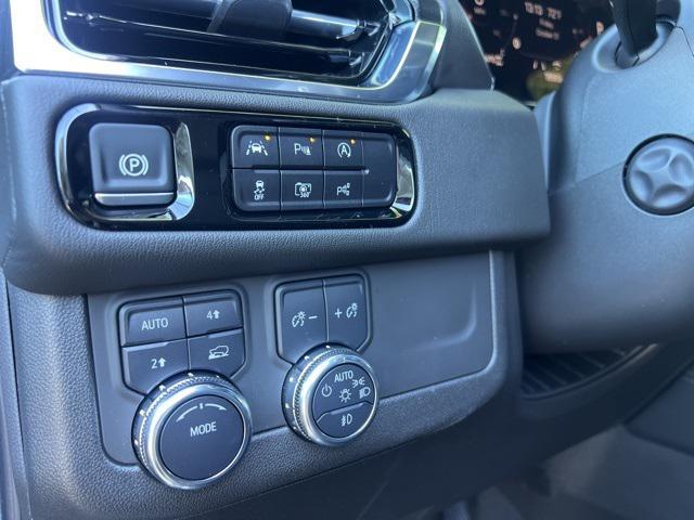 used 2025 GMC Yukon car, priced at $70,612