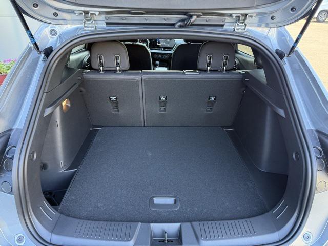 new 2025 Chevrolet Trax car, priced at $24,305