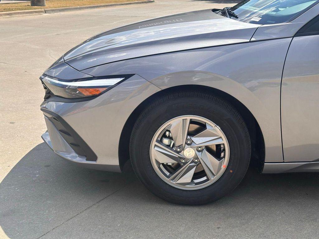 new 2025 Hyundai Elantra car, priced at $21,290