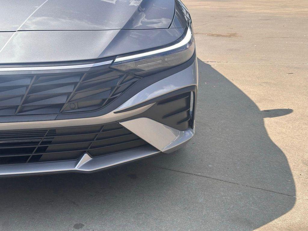 new 2025 Hyundai Elantra car, priced at $21,290