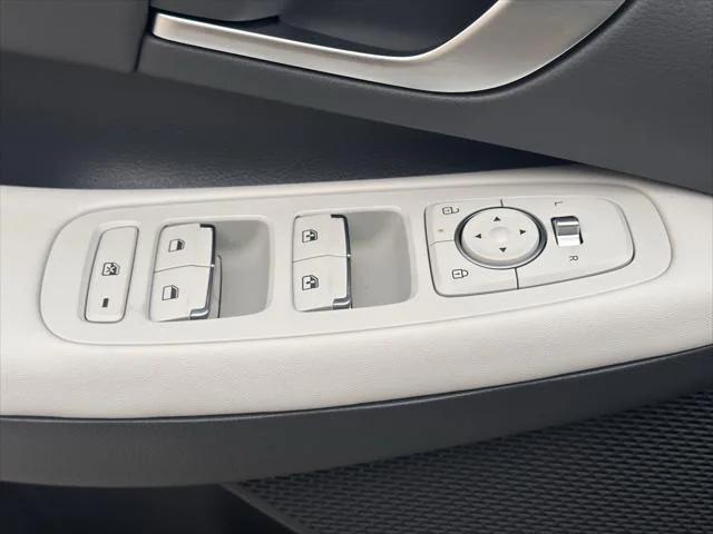 new 2025 Hyundai Sonata Hybrid car, priced at $30,817