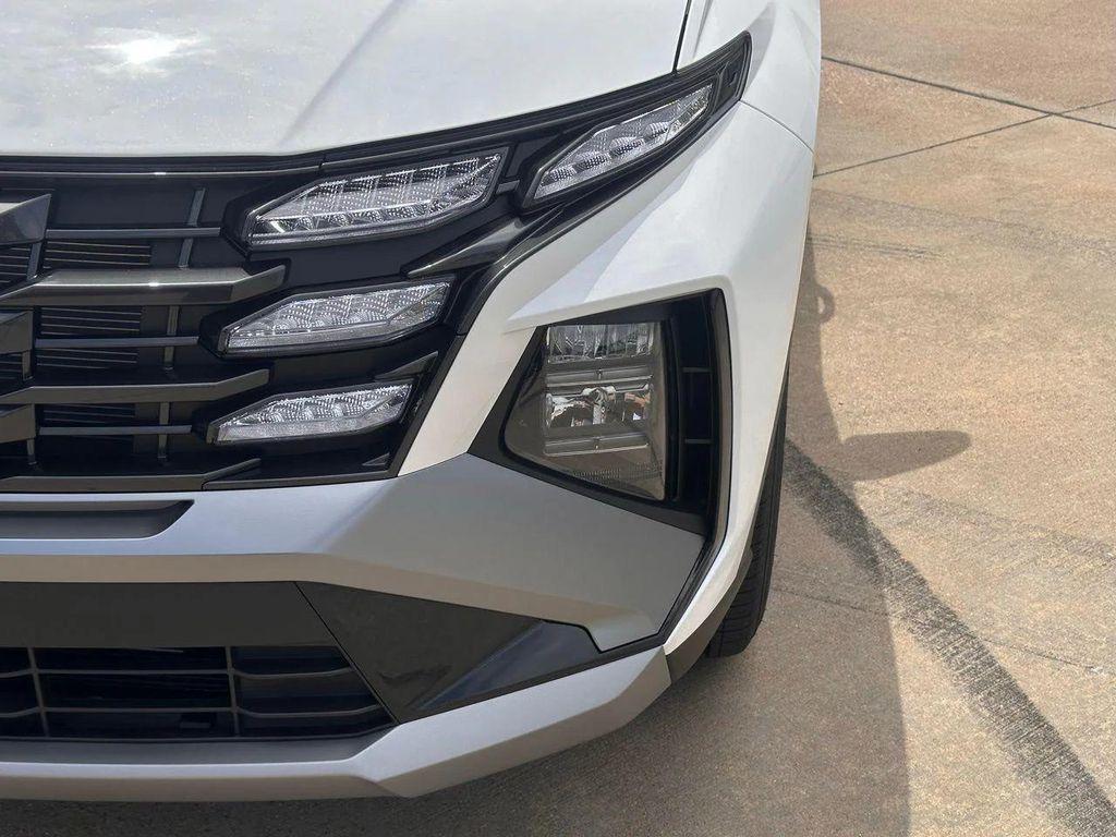 new 2025 Hyundai Tucson car, priced at $25,552