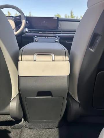 new 2025 Hyundai Santa Fe car, priced at $46,101