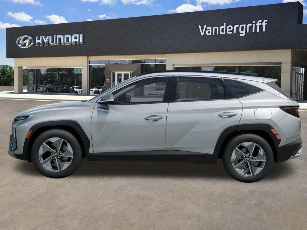 new 2026 Hyundai TUCSON Hybrid car, priced at $33,343