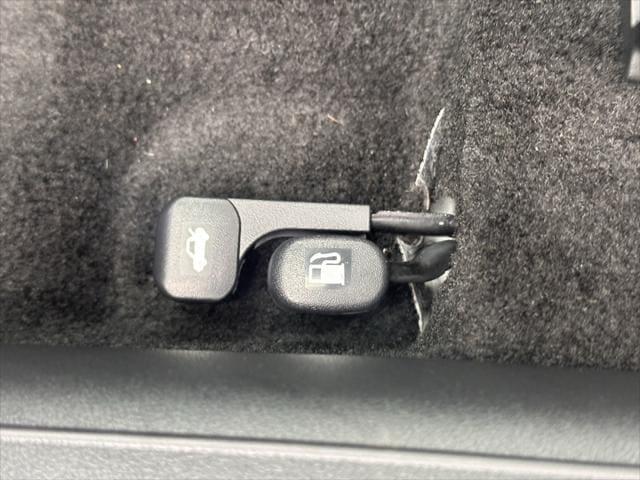 new 2025 Hyundai Elantra car, priced at $25,556