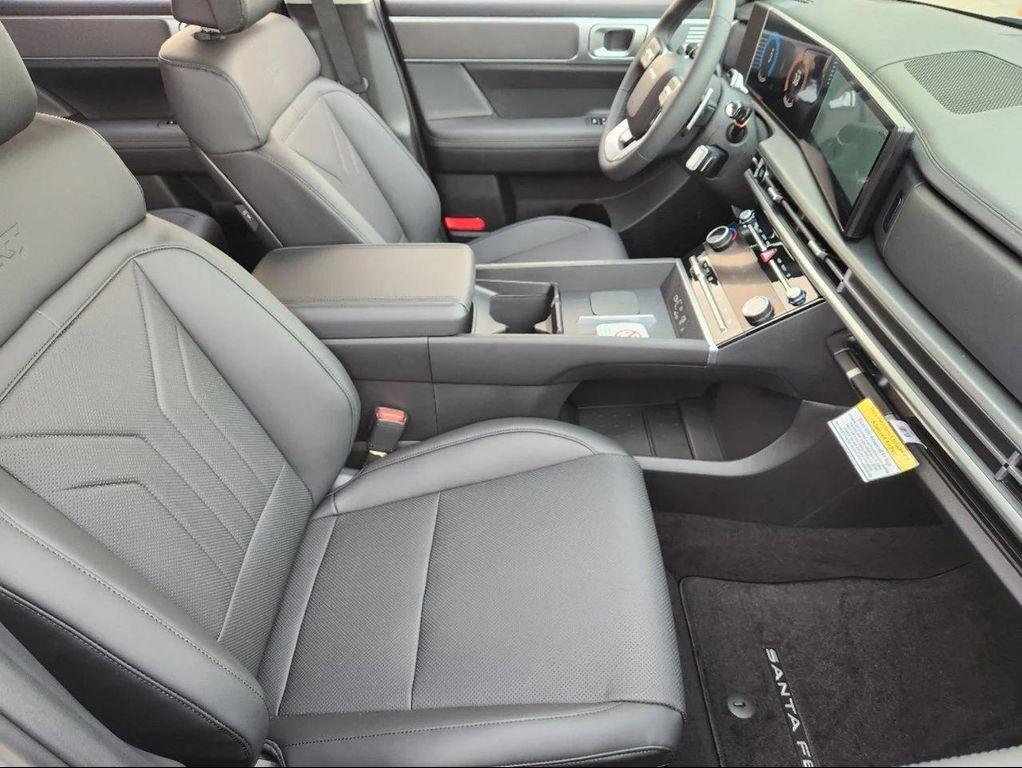 used 2025 Hyundai Santa Fe car, priced at $37,655