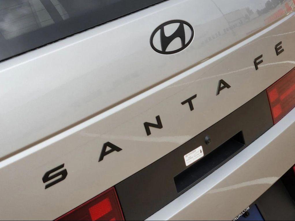 used 2025 Hyundai Santa Fe car, priced at $37,655
