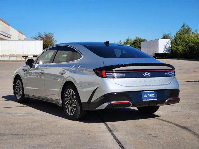 new 2025 Hyundai Sonata Hybrid car, priced at $38,557