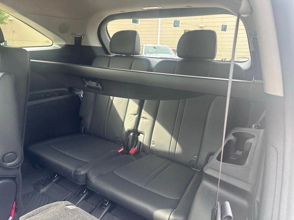 used 2023 Kia Sorento car, priced at $36,700