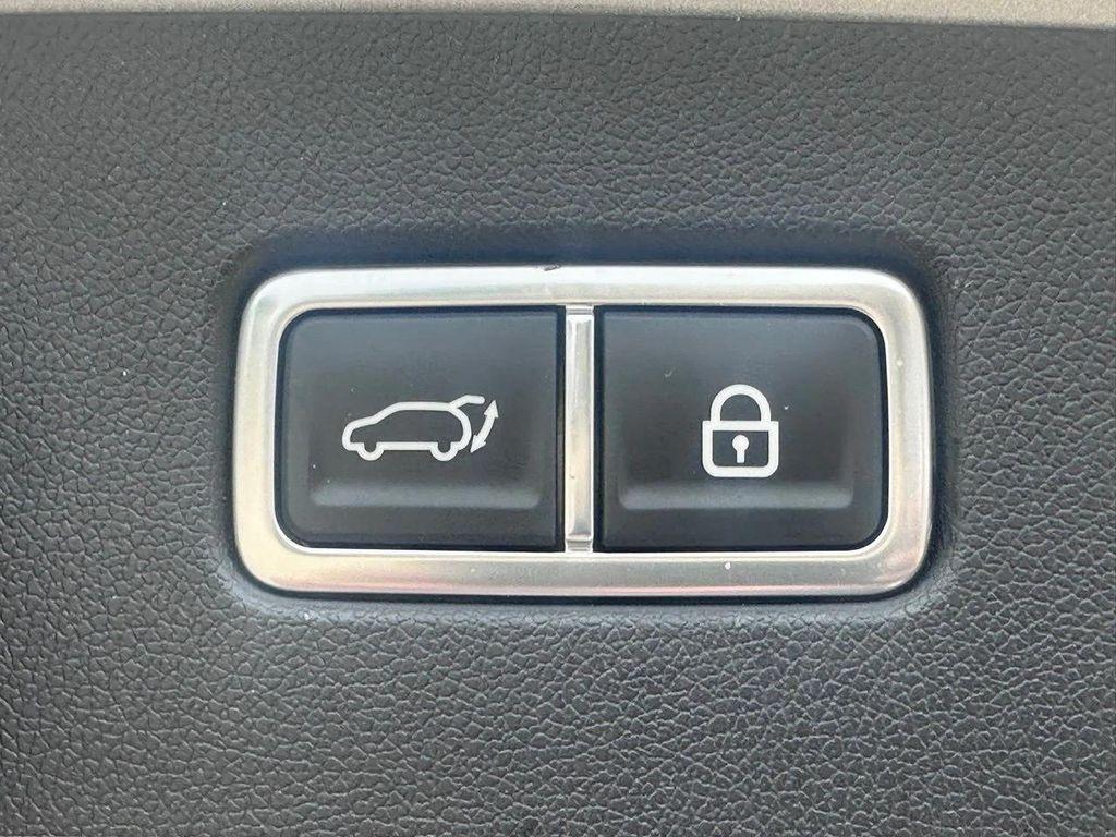 used 2023 Kia Sorento car, priced at $36,700