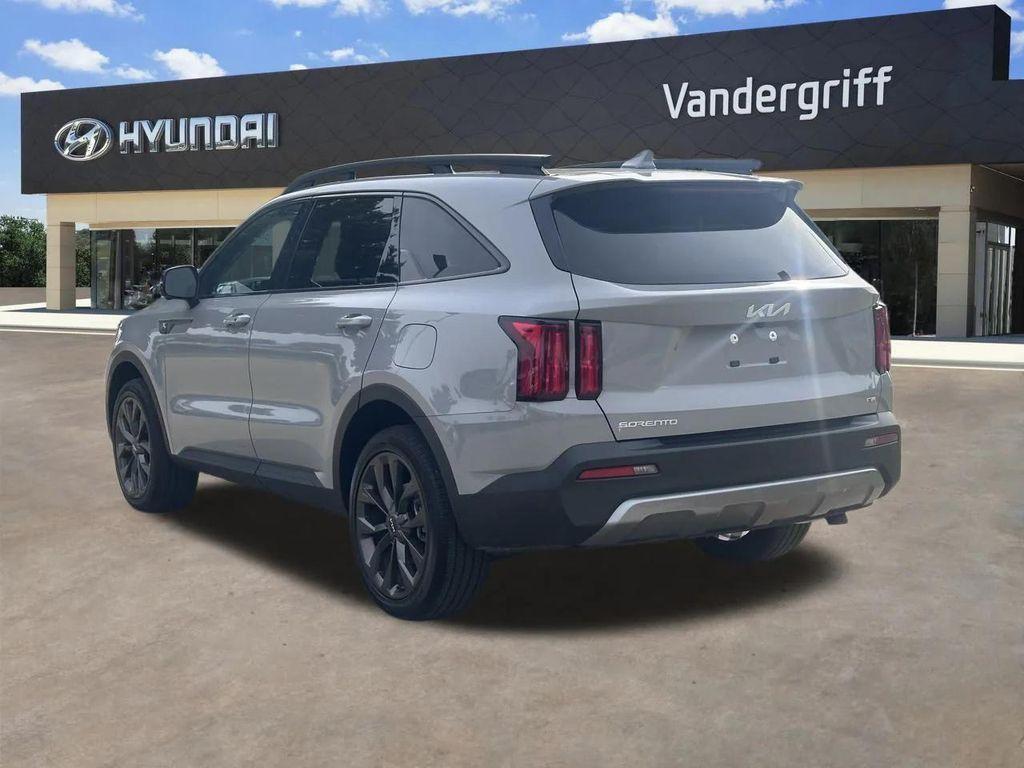 used 2023 Kia Sorento car, priced at $36,700