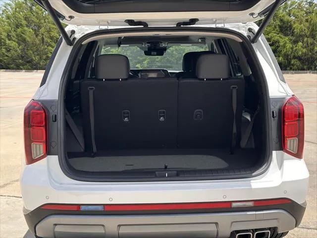 new 2025 Hyundai Palisade car, priced at $44,874
