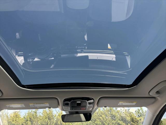 new 2025 Hyundai TUCSON Hybrid car, priced at $37,868