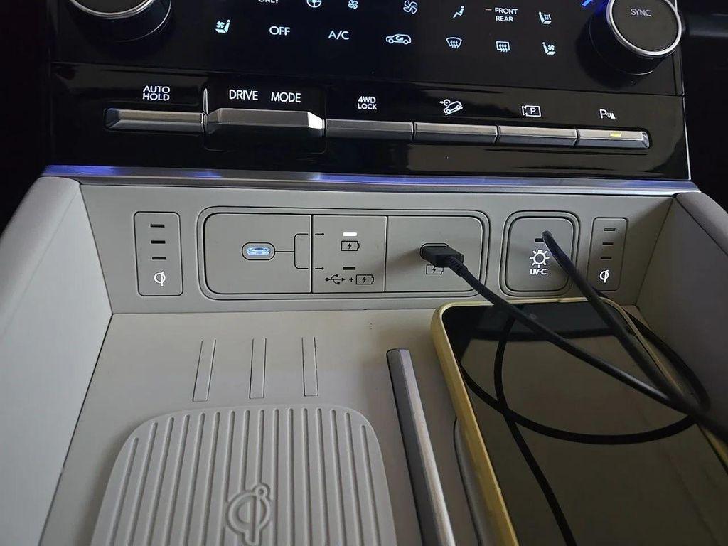 used 2025 Hyundai SANTA FE HEV car, priced at $45,613