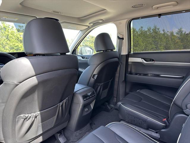 new 2025 Hyundai Palisade car, priced at $43,958