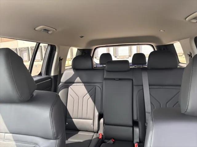 new 2025 Hyundai Santa Fe car, priced at $36,214