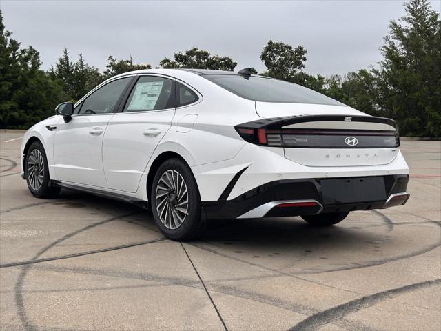 new 2025 Hyundai Sonata Hybrid car, priced at $39,313