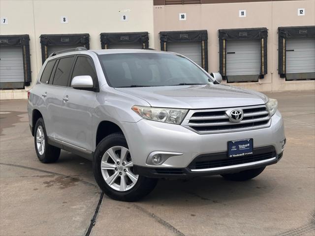 used 2013 Toyota Highlander car, priced at $10,995