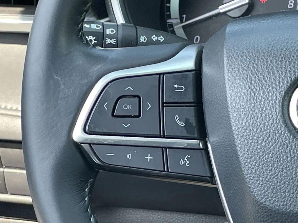 used 2022 Toyota Highlander car, priced at $32,890