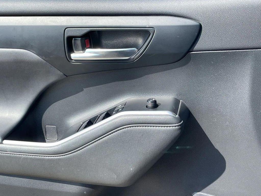 used 2022 Toyota Highlander car, priced at $32,890