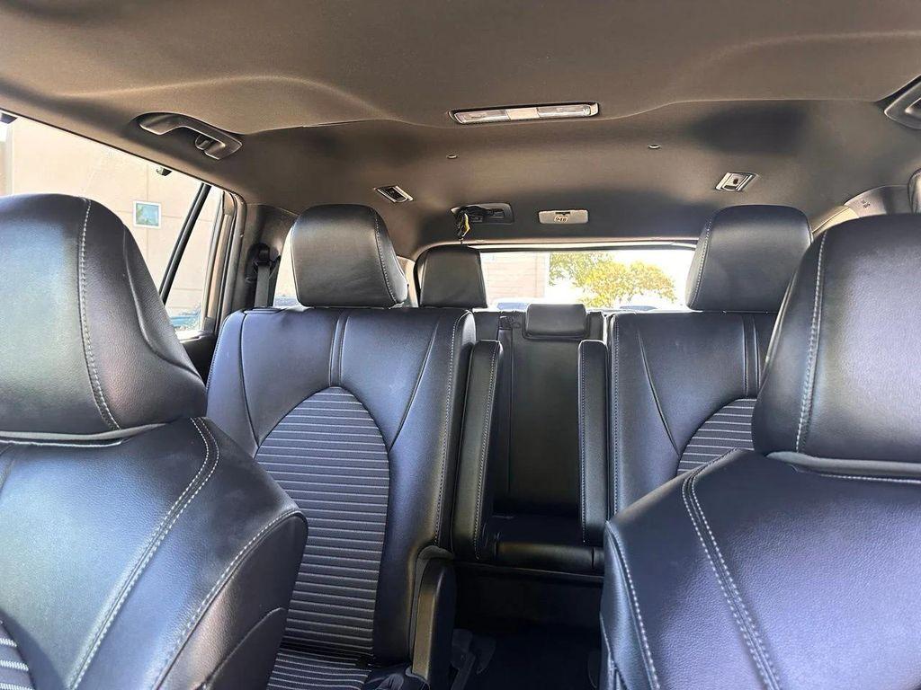 used 2022 Toyota Highlander car, priced at $31,496