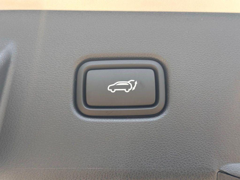 new 2025 Hyundai TUCSON Hybrid car, priced at $37,913