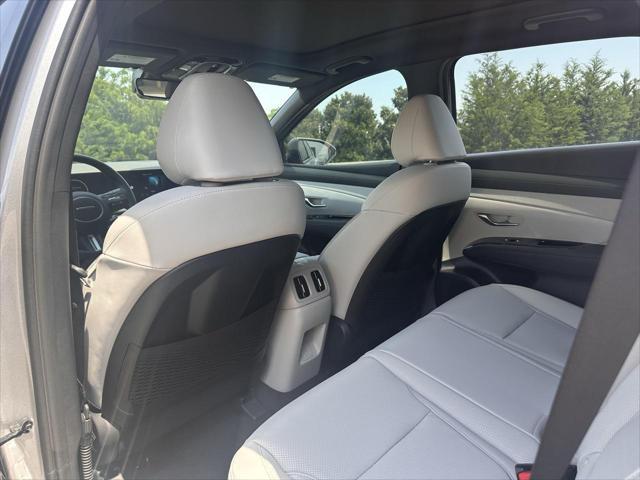 new 2025 Hyundai TUCSON Hybrid car, priced at $42,663