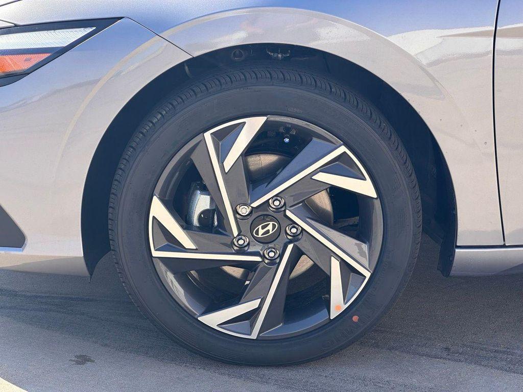 new 2025 Hyundai Elantra car, priced at $22,250