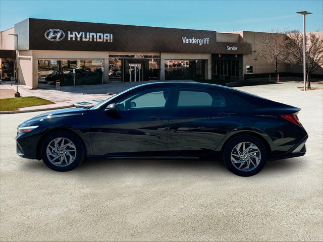 new 2024 Hyundai Elantra car, priced at $22,913