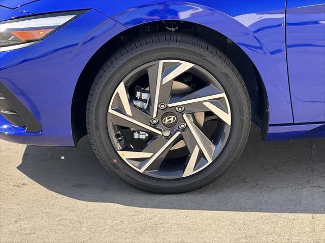 new 2025 Hyundai Elantra car, priced at $27,234