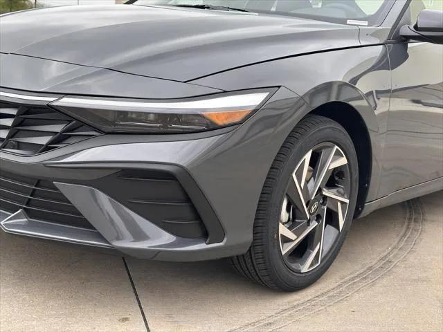 new 2025 Hyundai Elantra car, priced at $23,186