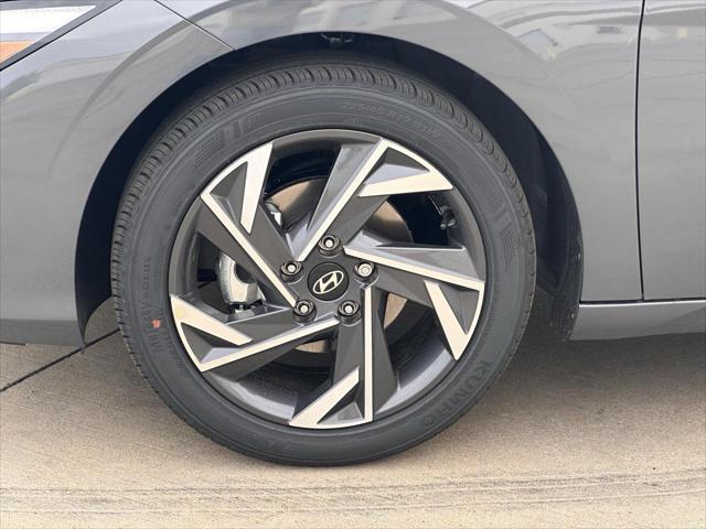 new 2025 Hyundai Elantra car, priced at $21,900
