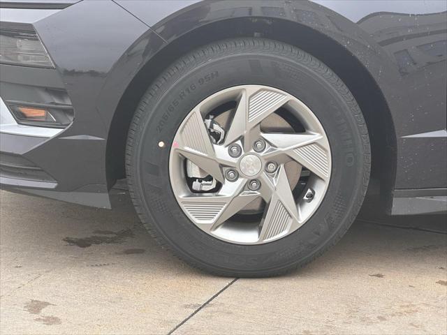 new 2025 Hyundai Sonata car, priced at $27,600