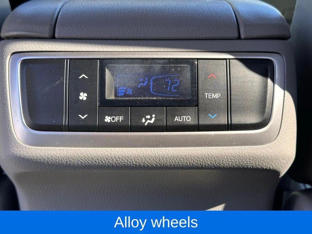 used 2018 Toyota Highlander car, priced at $21,633