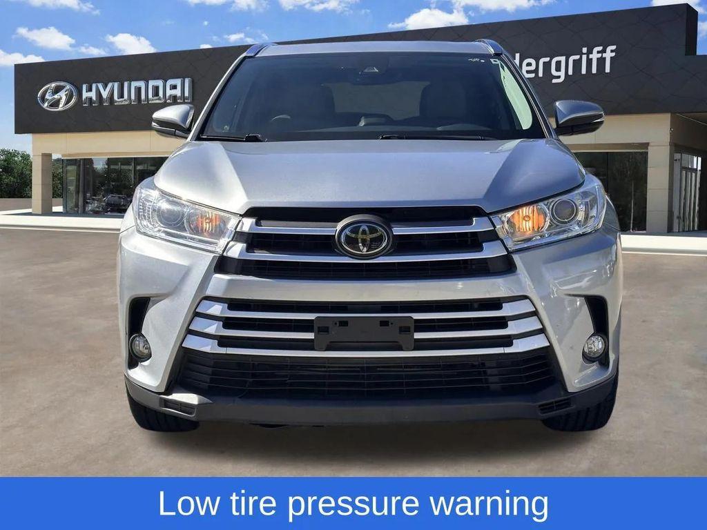 used 2018 Toyota Highlander car, priced at $21,633