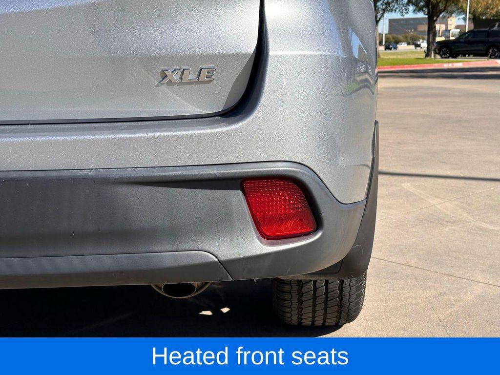 used 2018 Toyota Highlander car, priced at $21,633