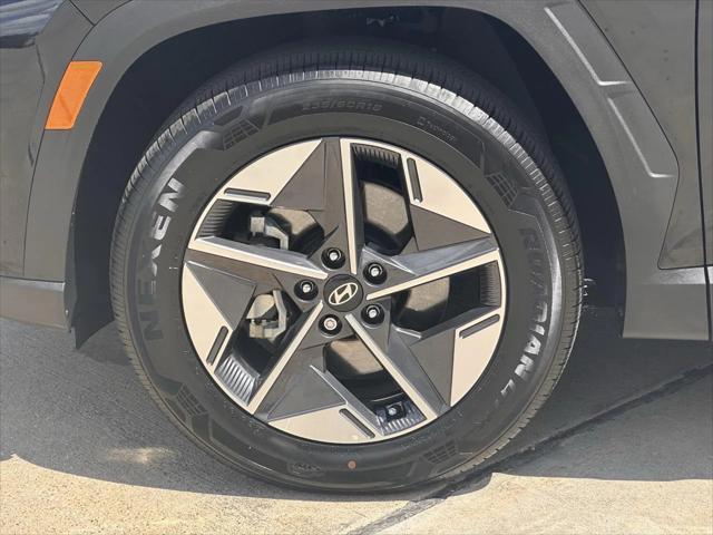 new 2025 Hyundai Tucson car, priced at $33,926